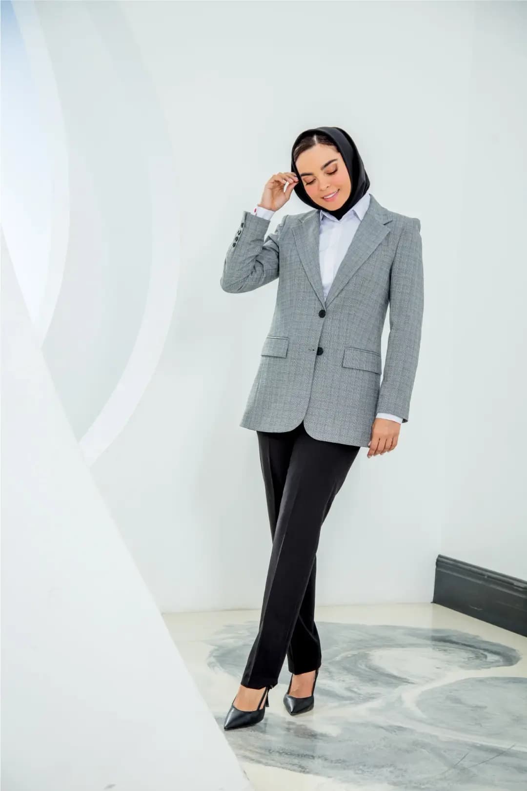 کت شلوار اداری یقه انگلیسی